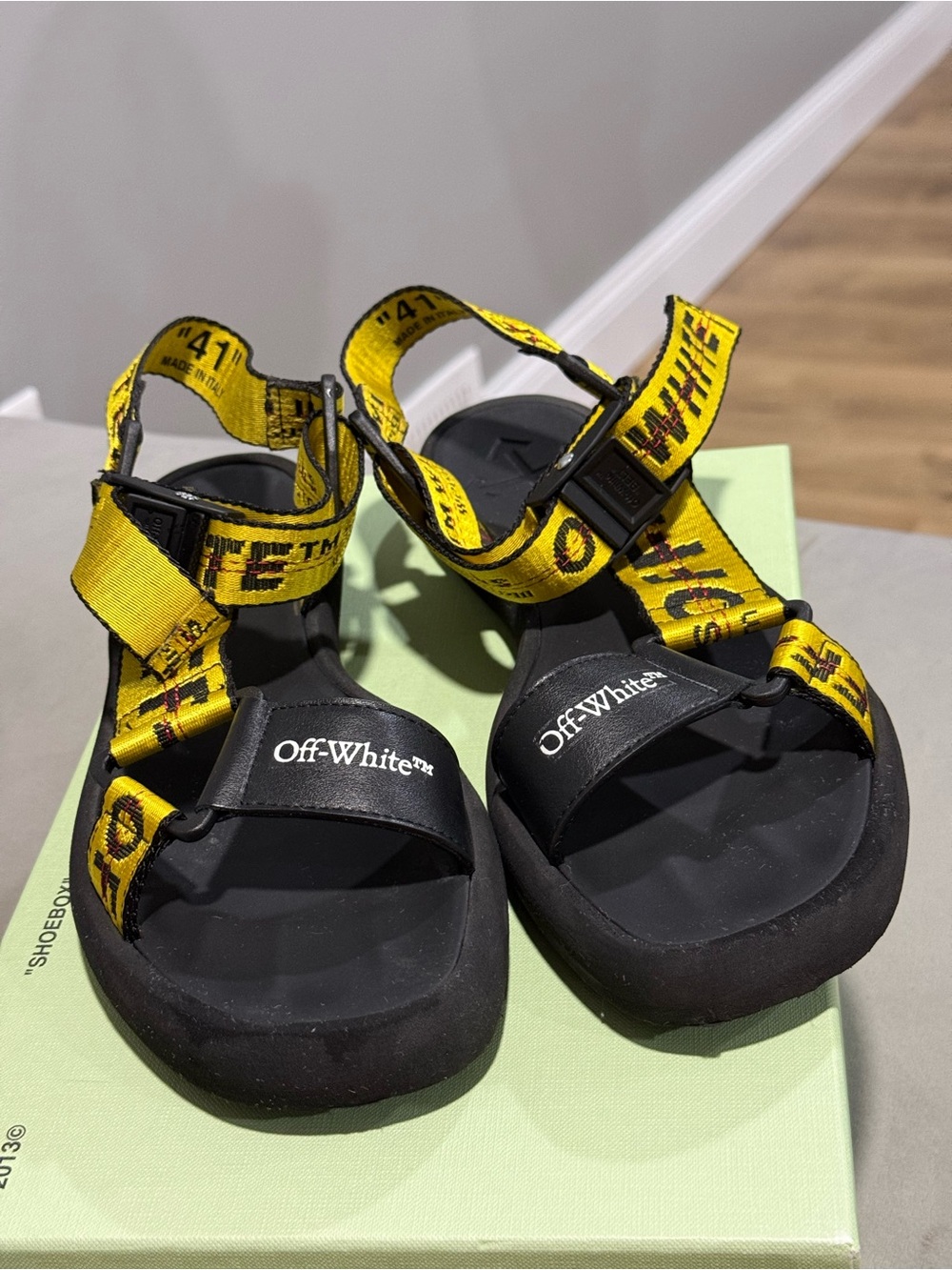 Off-White Kids Yellow Industrial Strap Sandals with Black Footbed